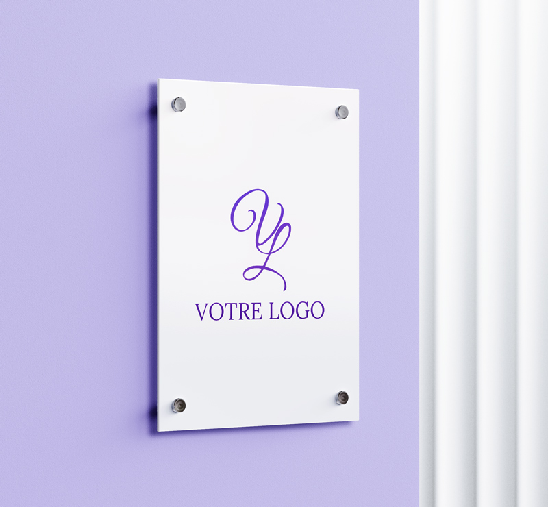 Plaque professionnelle en plexiglass avec fond blanc